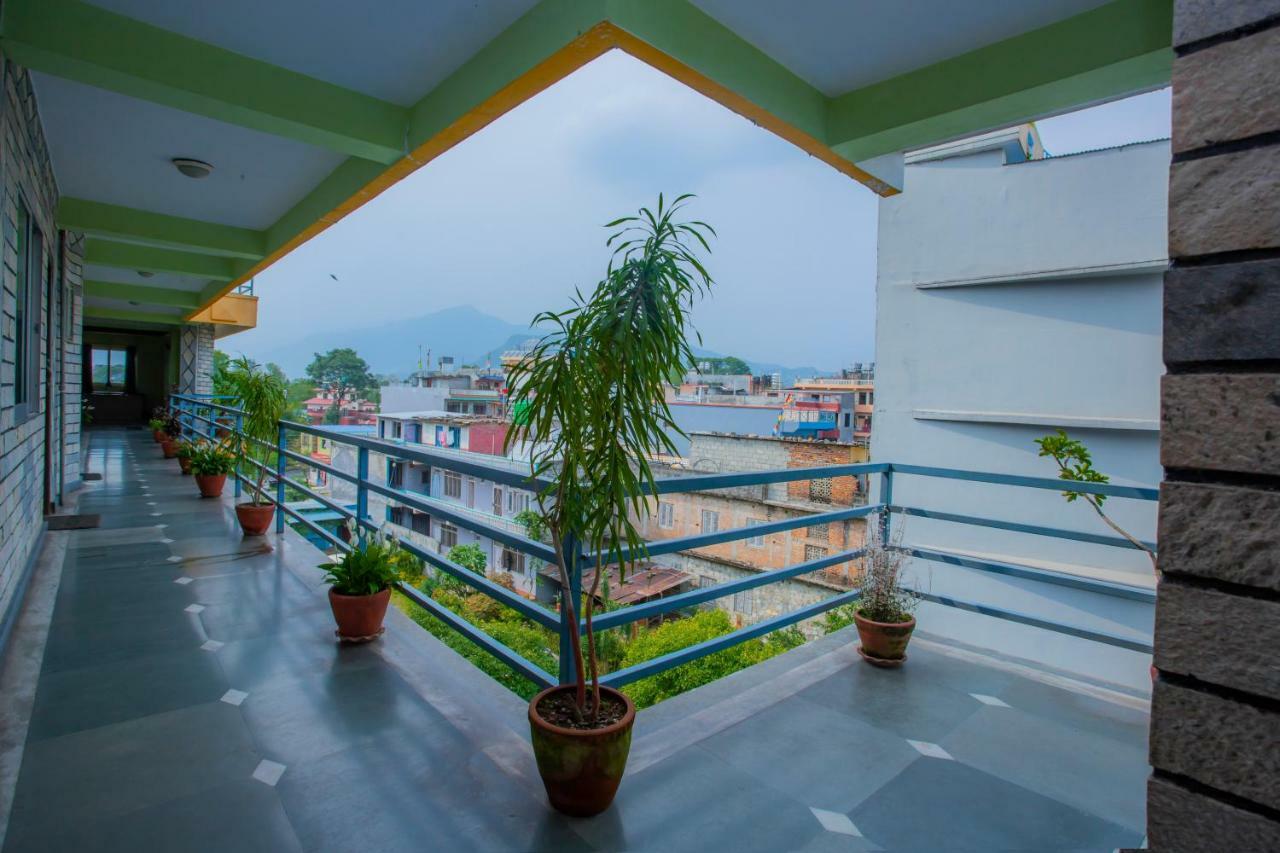 Spot On 445 New Hotel Natureland Pokhara Eksteriør bilde